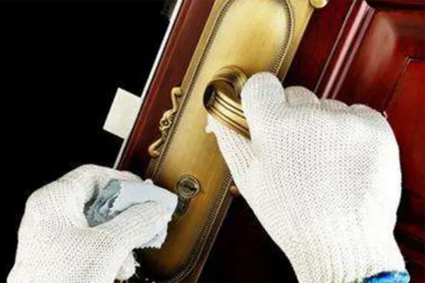 开锁师傅(24小时开锁电话) 开锁师傅(24小时开锁电话)